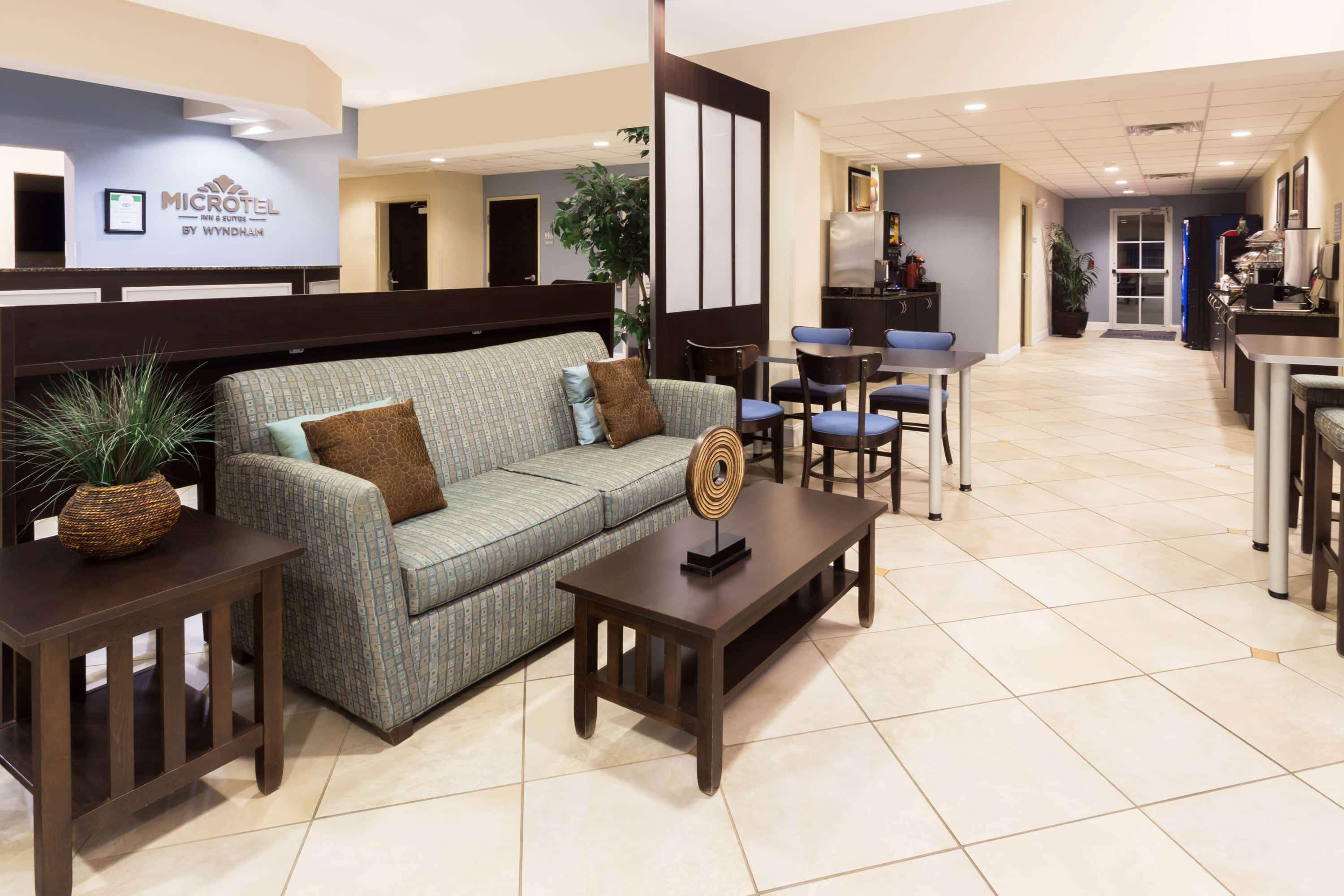 Microtel Inn & Suites By Wyndham Spring Hill/Weeki Wachee Ngoại thất bức ảnh