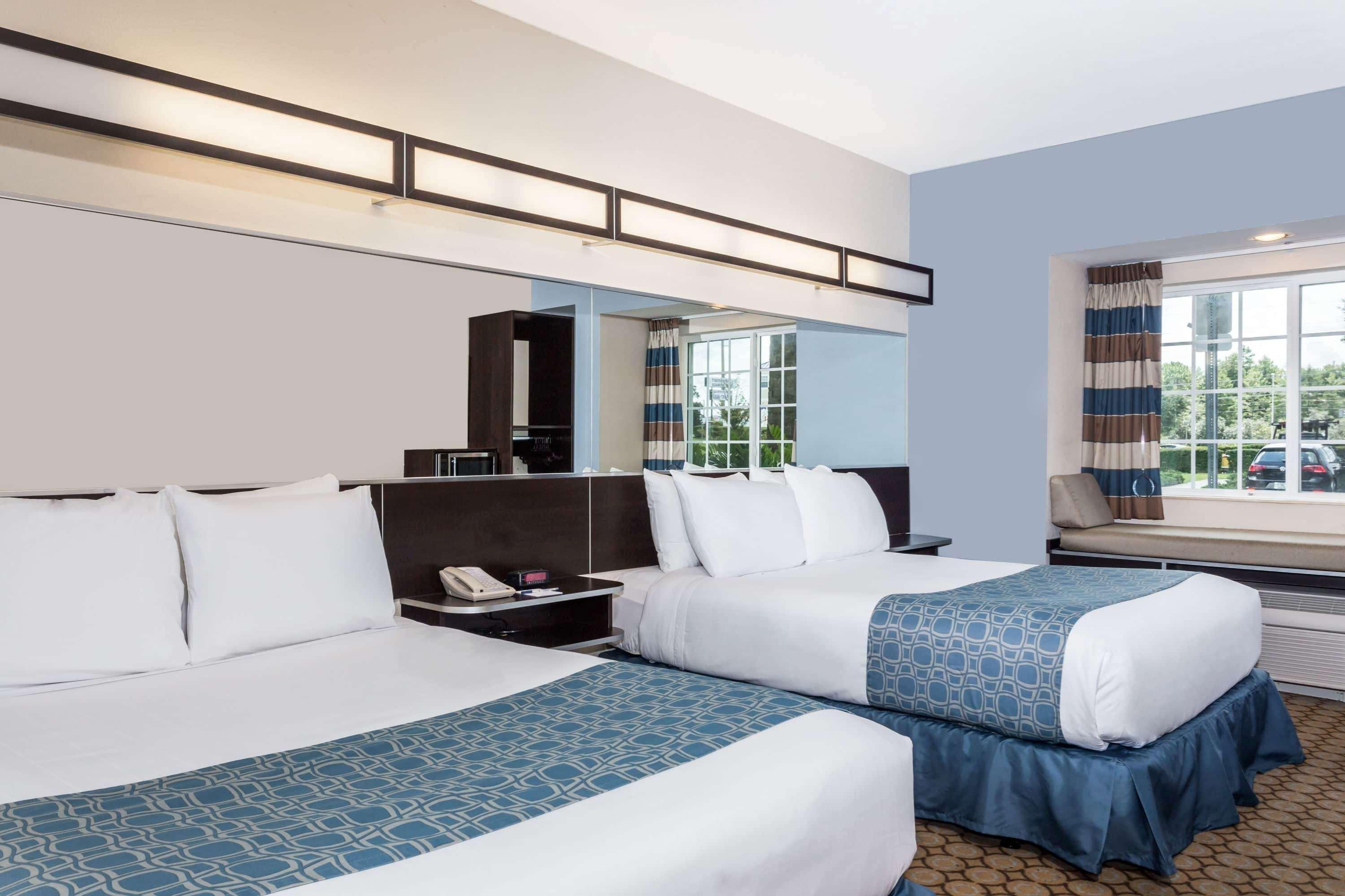 Microtel Inn & Suites By Wyndham Spring Hill/Weeki Wachee Ngoại thất bức ảnh